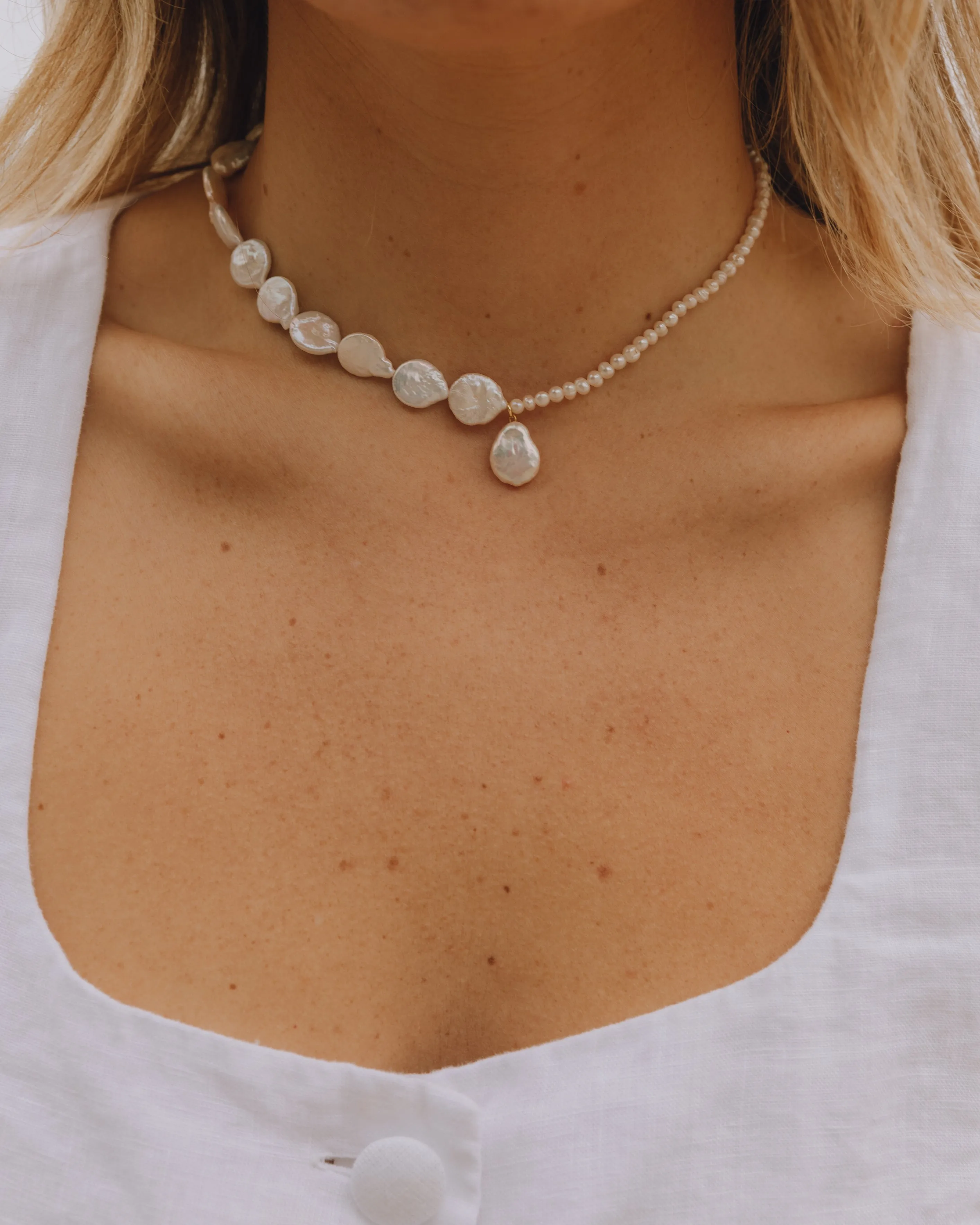 Elegant Bradley Choker Necklace with Adjustable Clasp
