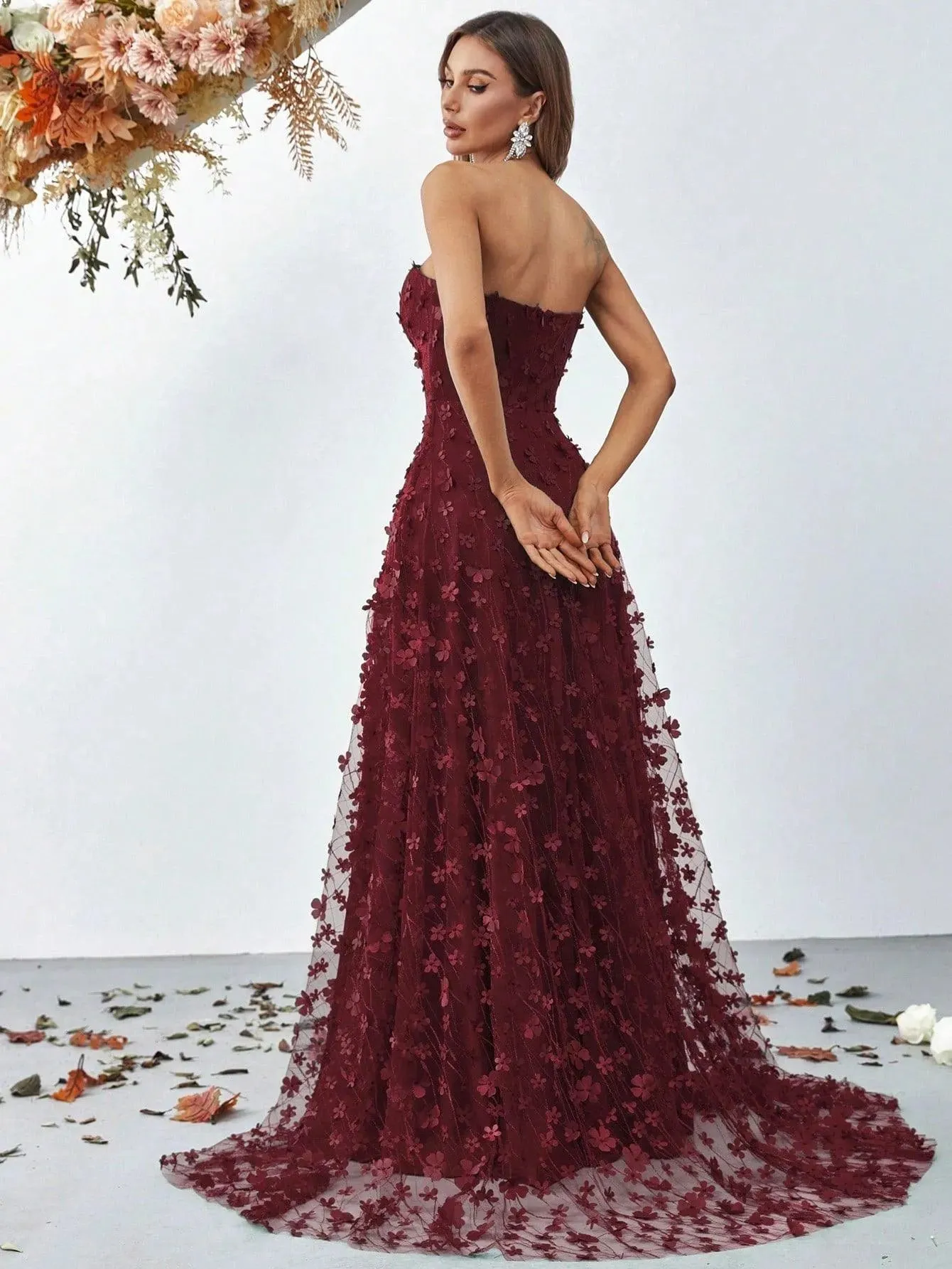 Elegant Floral Appliques Split Thigh Tube Dresses
