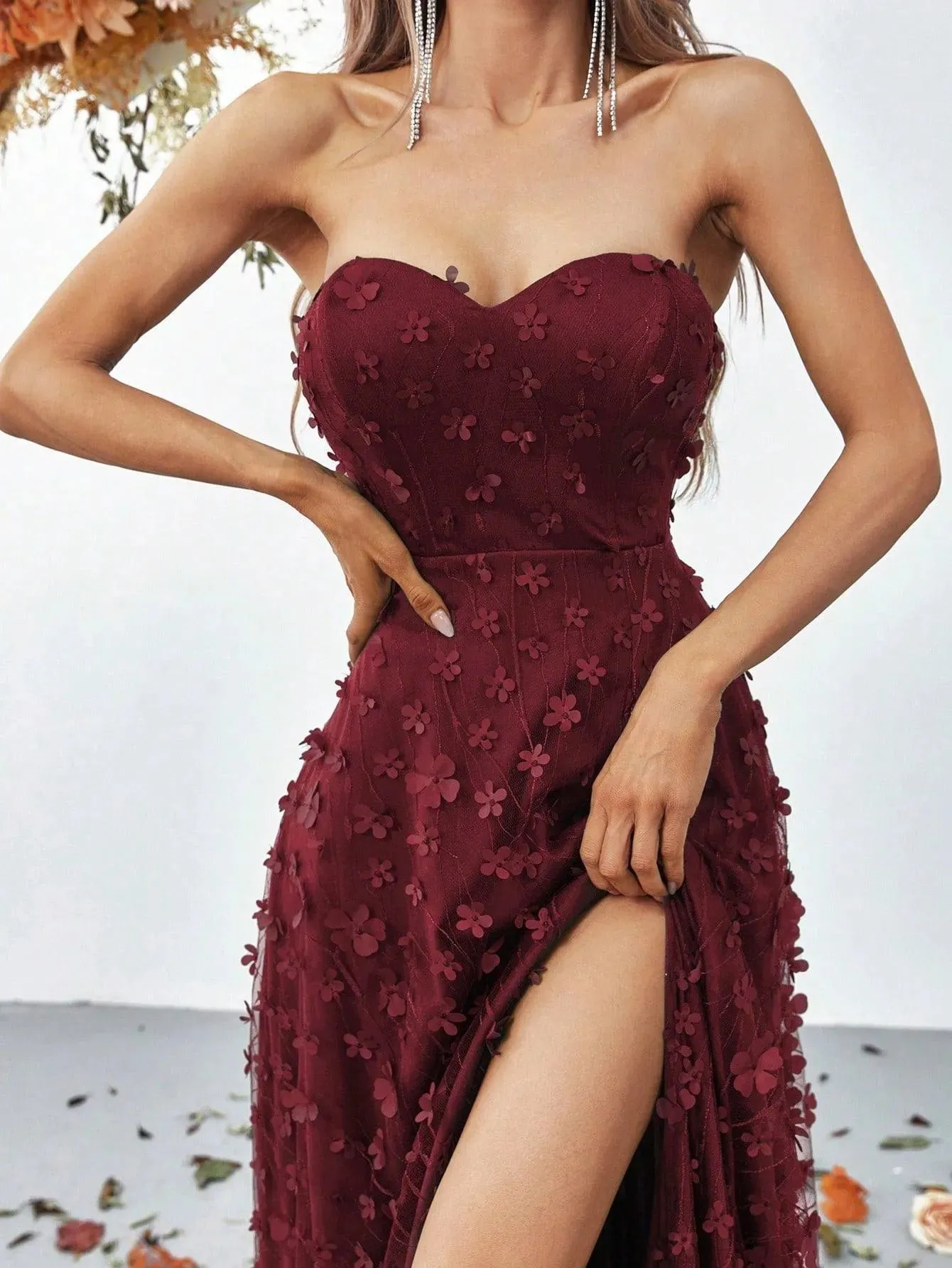 Elegant Floral Appliques Split Thigh Tube Dresses