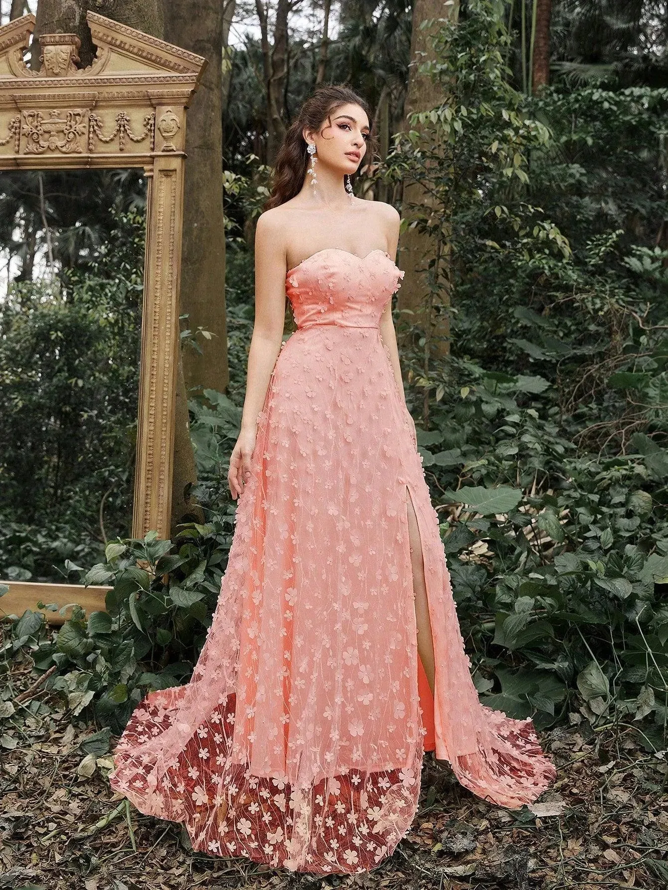 Elegant Floral Appliques Split Thigh Tube Dresses