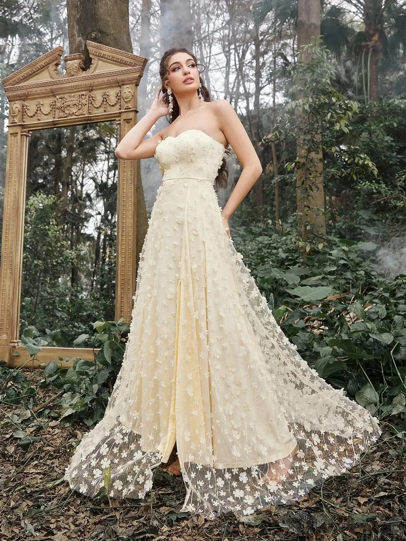 Elegant Floral Appliques Split Thigh Tube Dresses