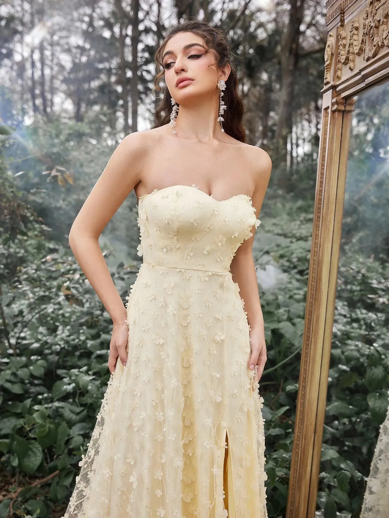 Elegant Floral Appliques Split Thigh Tube Dresses