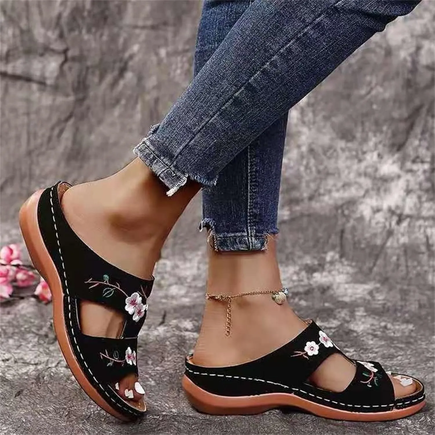 Lausiuoe Beach Sandals For Women Arch Support Orthopedic Flip Flops Low Wedge Sandals Comfortable Hiking Walking Sandals