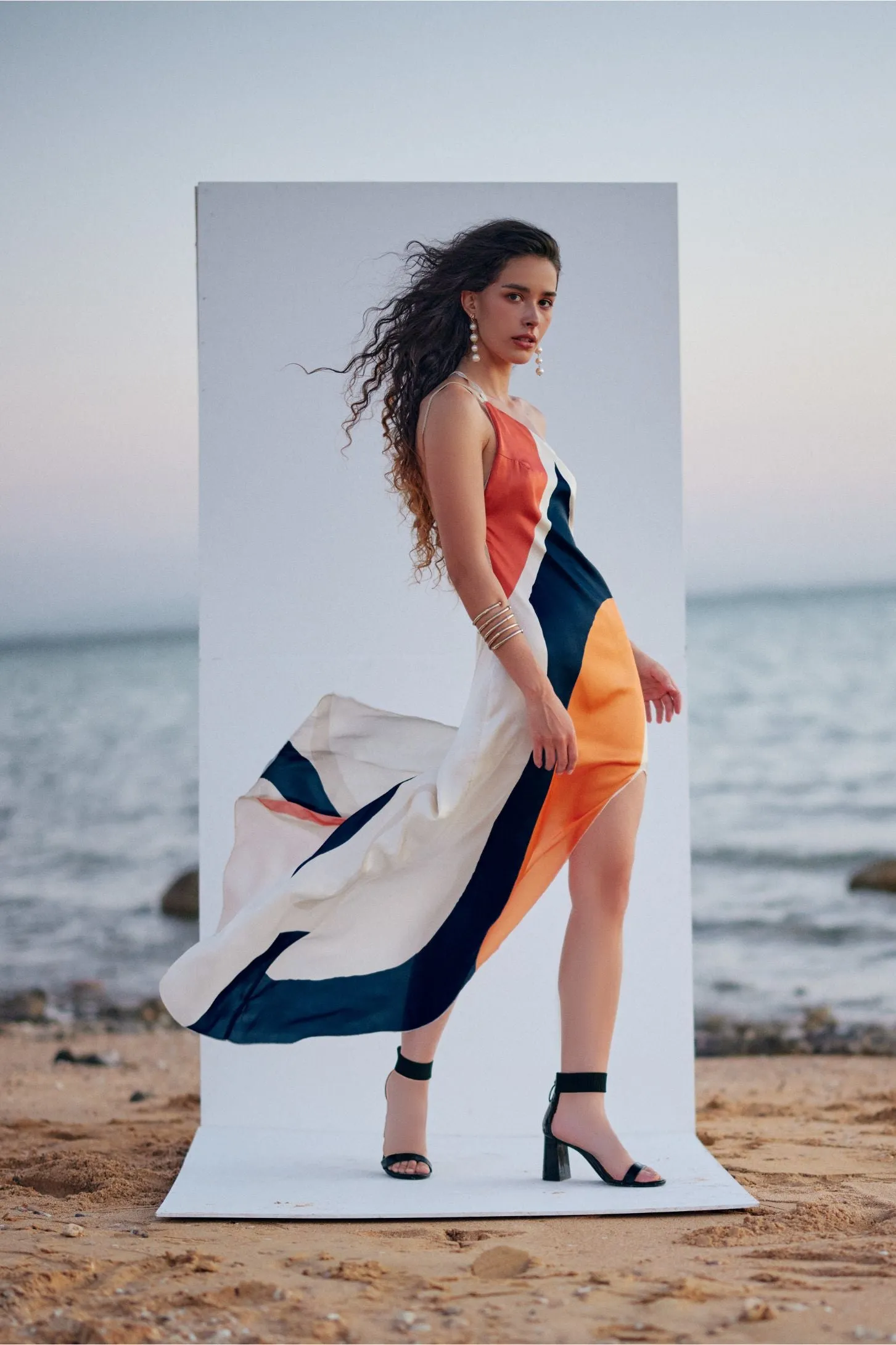 THE VAGUELY ABSTRACT EVENING DRESS